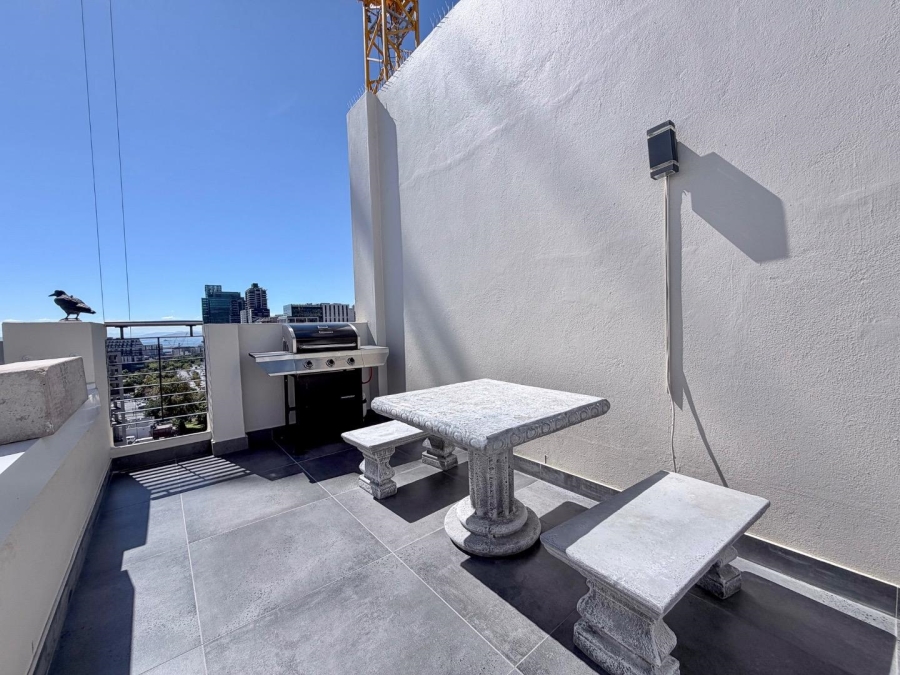 2 Bedroom Property for Sale in Cape Town City Centre Western Cape